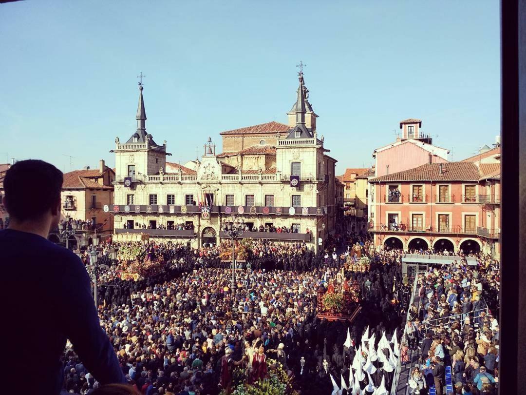 Ng Plaza Mayor Leon Luaran gambar